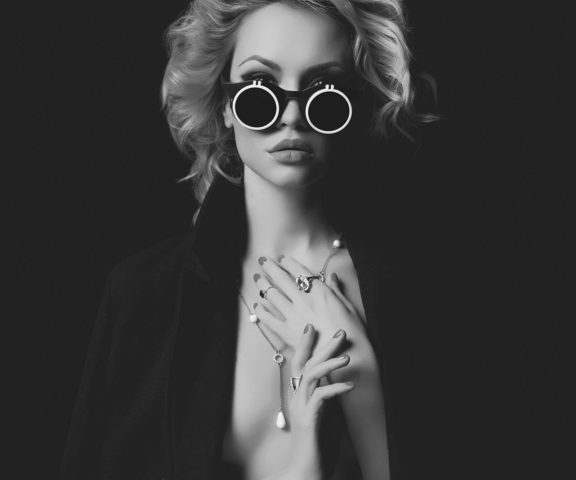 Video left description